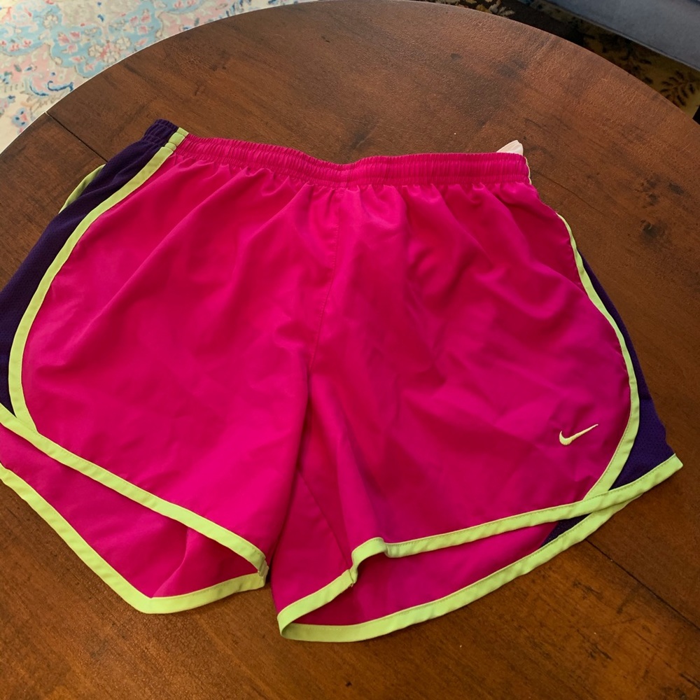 Nike Girls Dri-Fit Workout shorts size XL